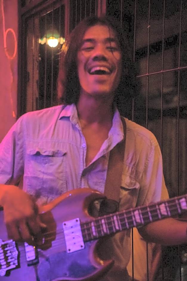 Hostel and Music Bar Bros