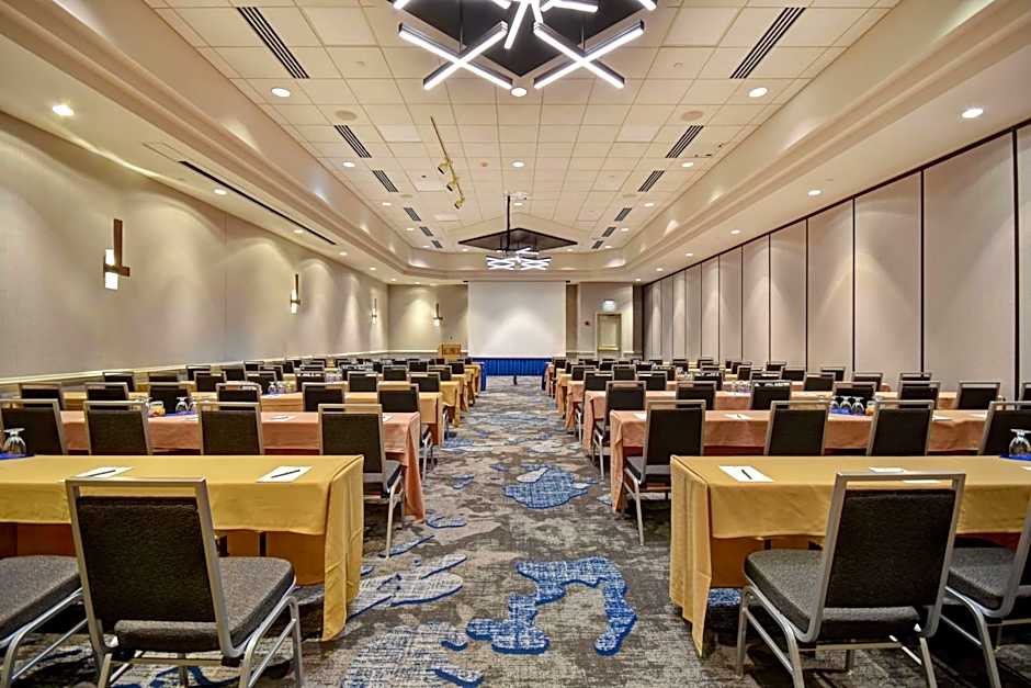 Embassy Suites By Hilton Charleston