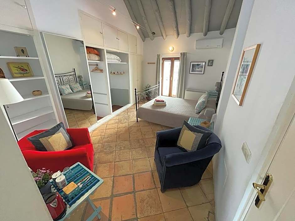 Salvatierra Guest House