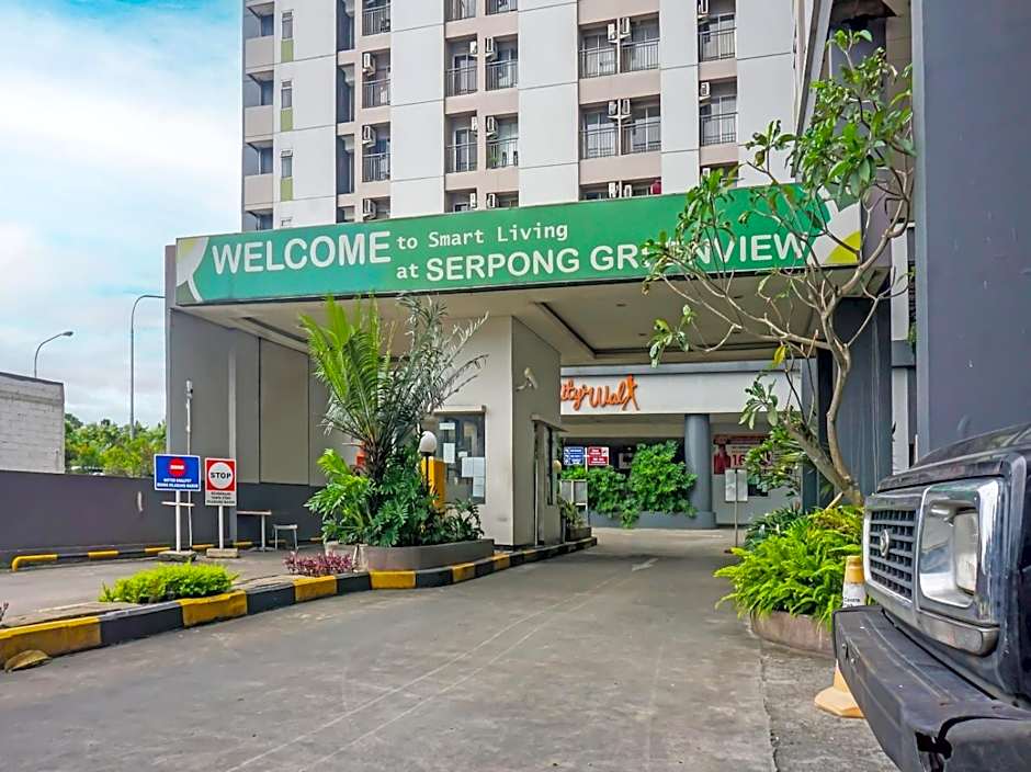 OYO Life 93044 Green View Residence