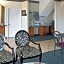 Super 8 by Wyndham Montgomery/ Lake Conroe