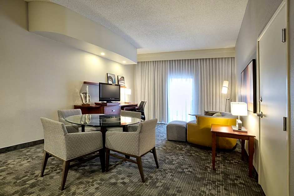 Courtyard by Marriott McAllen Airport
