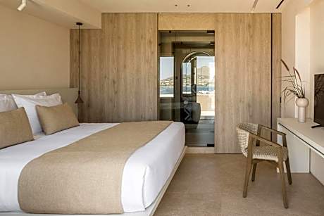 Signature Room with Plunge Pool and Sea View