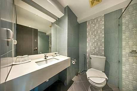 Triple Room with View