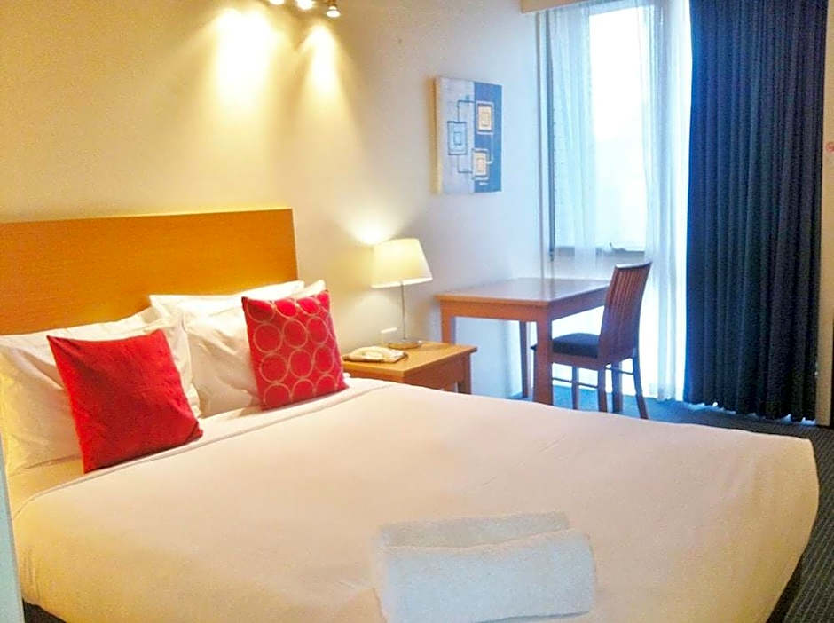 Parkwood Motel & Apartments