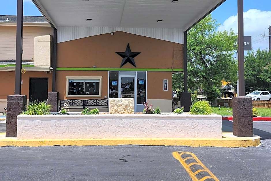 Rodeway Inn San Antonio Lackland AFB - SeaWorld