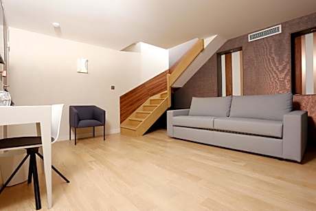 Duplex Apartment (4 Adults)