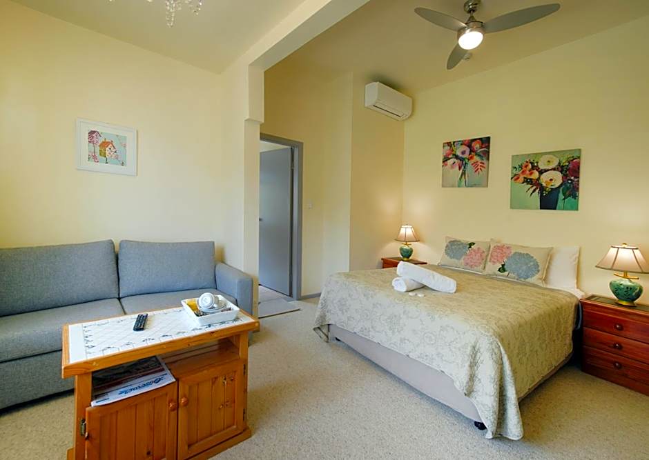 Riverview Boutique Motel