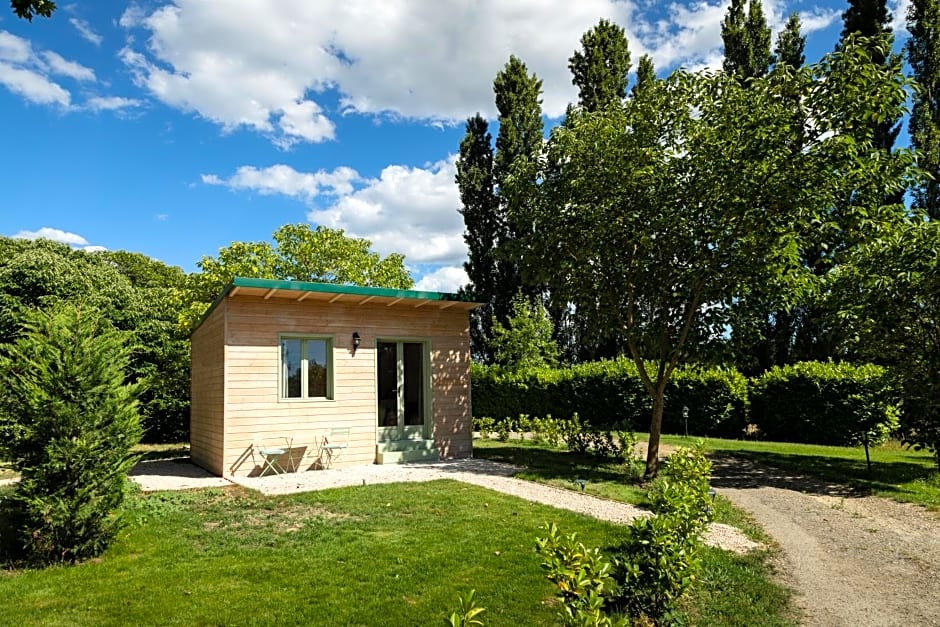 Le Mas des Cerisiers JACUZZI et SAUNA inclus pour tous les logements