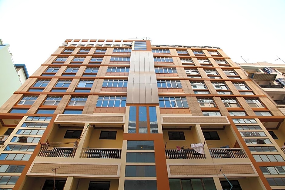 Clover City Center Hotel