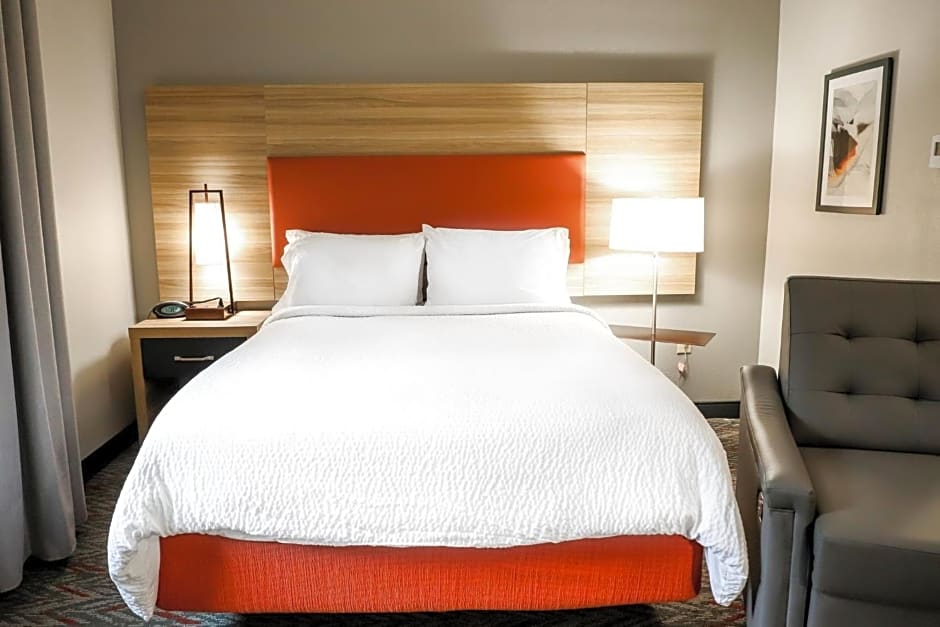 Candlewood Suites Richmond Airport Hotel By IHG