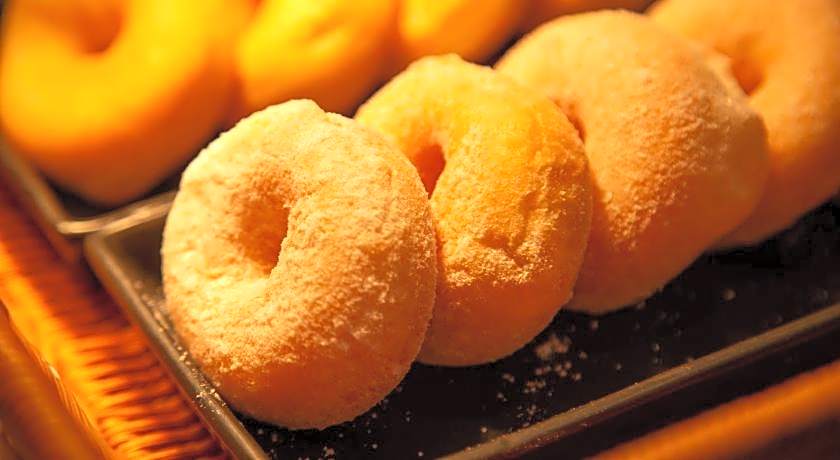 Thongtarin Hotel (SHA Plus)