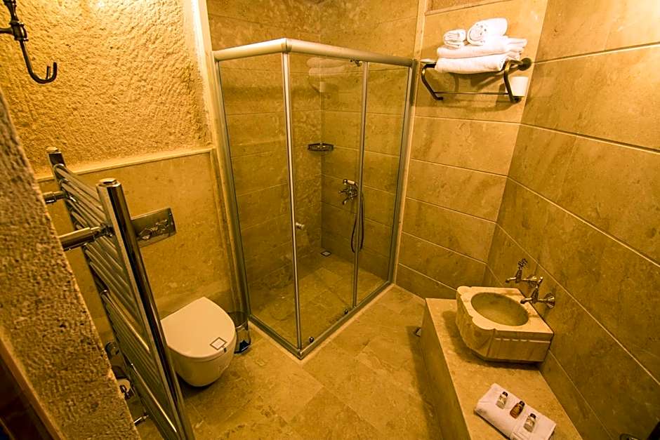 Caldera Cave Hotel