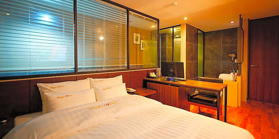 Jays Hotel