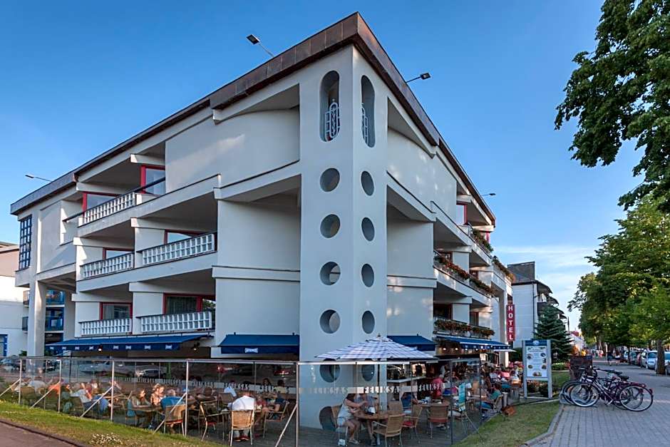 Tauras Center Hotel