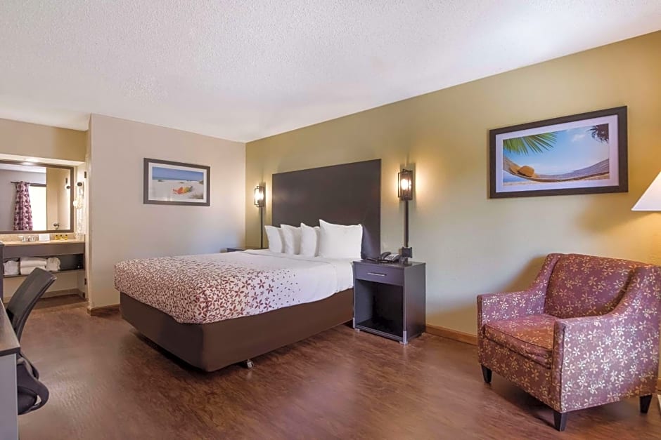 SureStay Hotel by Best Western St Pete Clearwater Airport