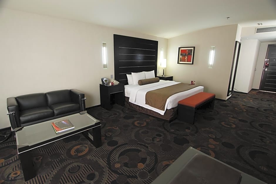 Crowne Plaza Toluca - Lancaster