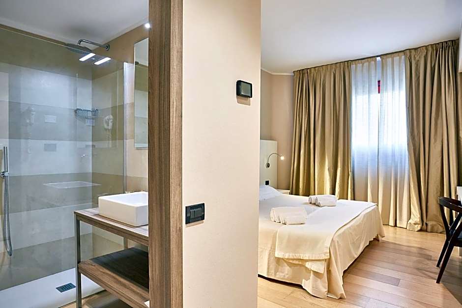 Ferretti MajesticHouse