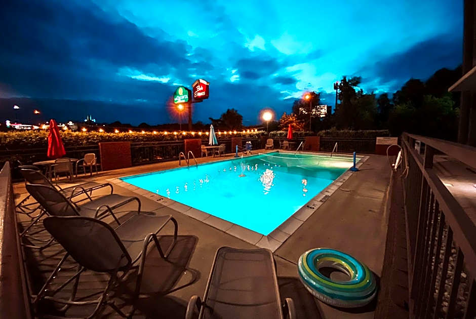 La Quinta Inn & Suites by Wyndham Festus - St. Louis South