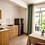 La Perla Holiday Apartments