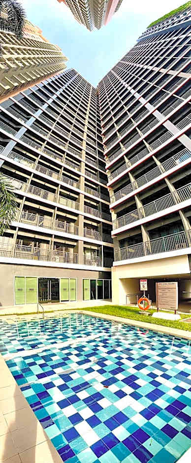 High Rise Condo with Balcony, Pool, Grand Lobby, and Sky Garden 22F