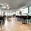 Lowes Wharf Marina Inn