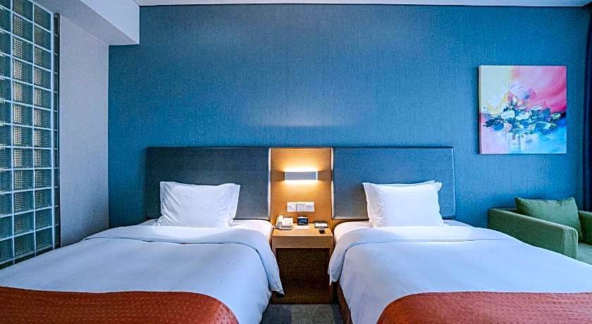 Holiday Inn Express Leshan City Square By IHG