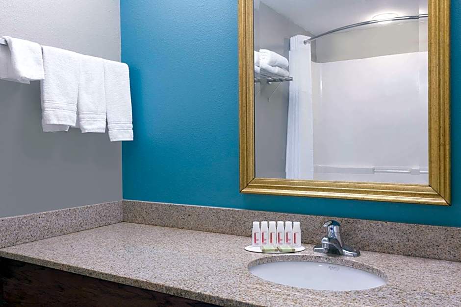 Super 8 by Wyndham Rainsville