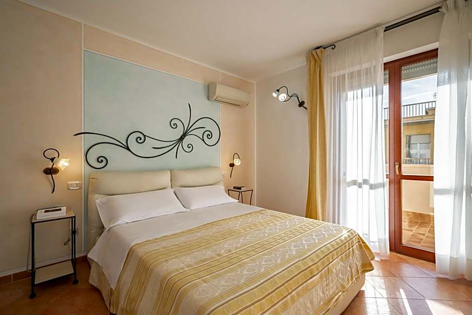 Lola Piccolo Hotel e Appartamenti