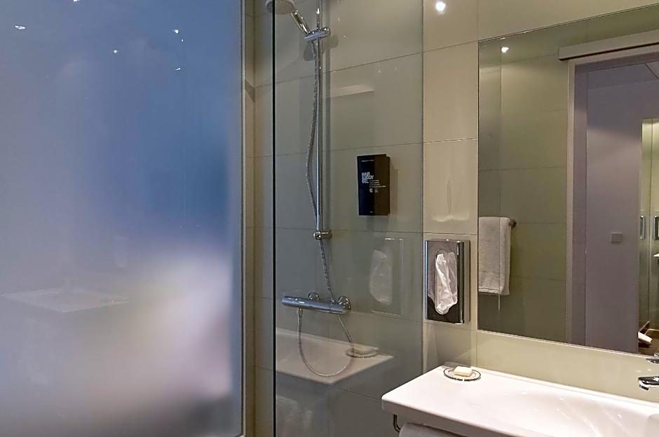 Super 8 by Wyndham Munich City North