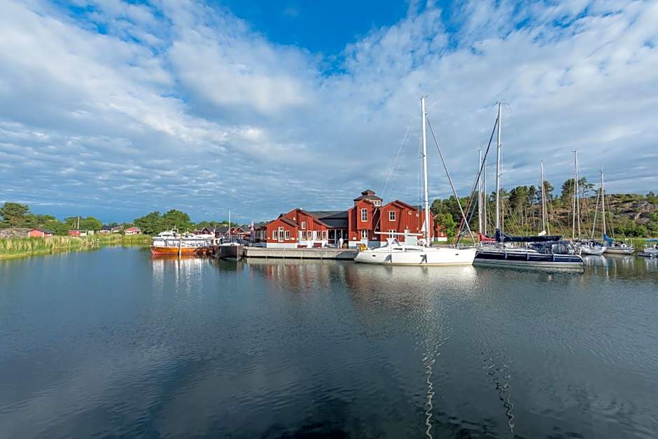 Brudhäll Hotel & Restaurant