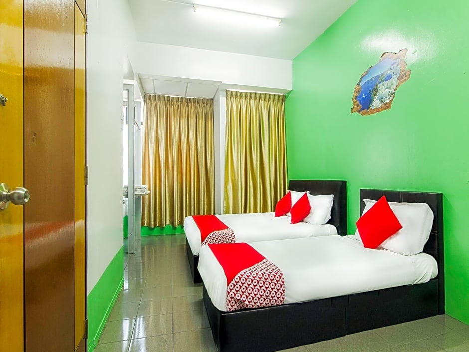 OYO 880 Hotel Purple Town