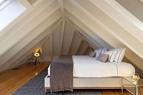 Quadruple Room with Balcony