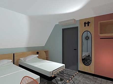 Small Single Room with Bath - Attic