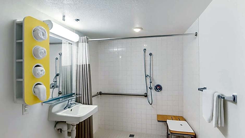 Motel 6-Carlsbad, CA Beach