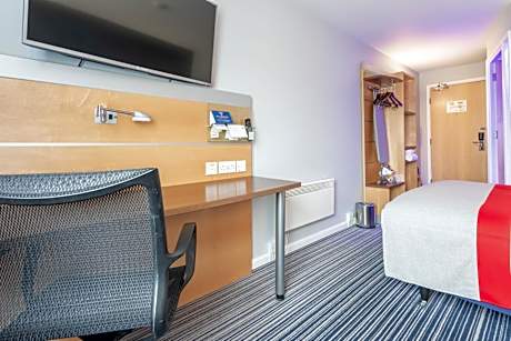 Standard Double Room with Free Hot Breakfast