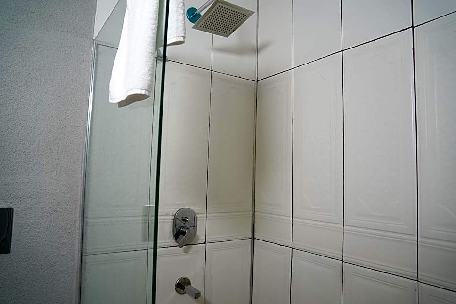 KANÇUL HOTEL TASTEPELER