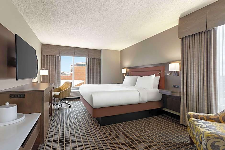 Hampton Inn By Hilton & Suites Greenville-Downtown-Riverplace