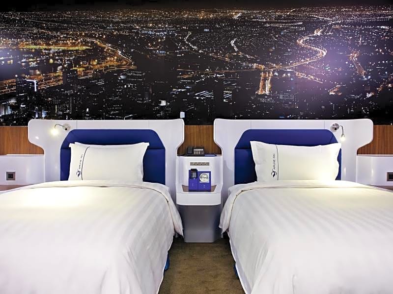 Airline Inn Taichung Green Park Way