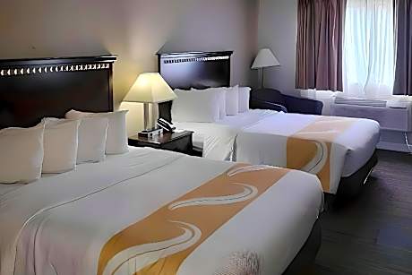 2 Queen Beds Nonsmoking