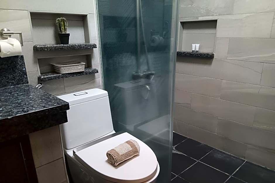 Jo Carter's Hotel & Suites Angeles City