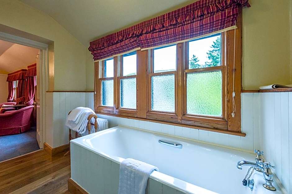 Lake Vyrnwy & Spa Hotel