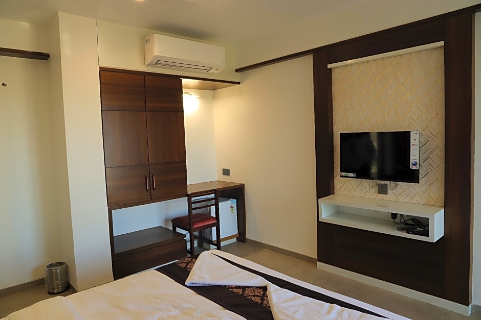 Blisss Hotel, Kolhapur 