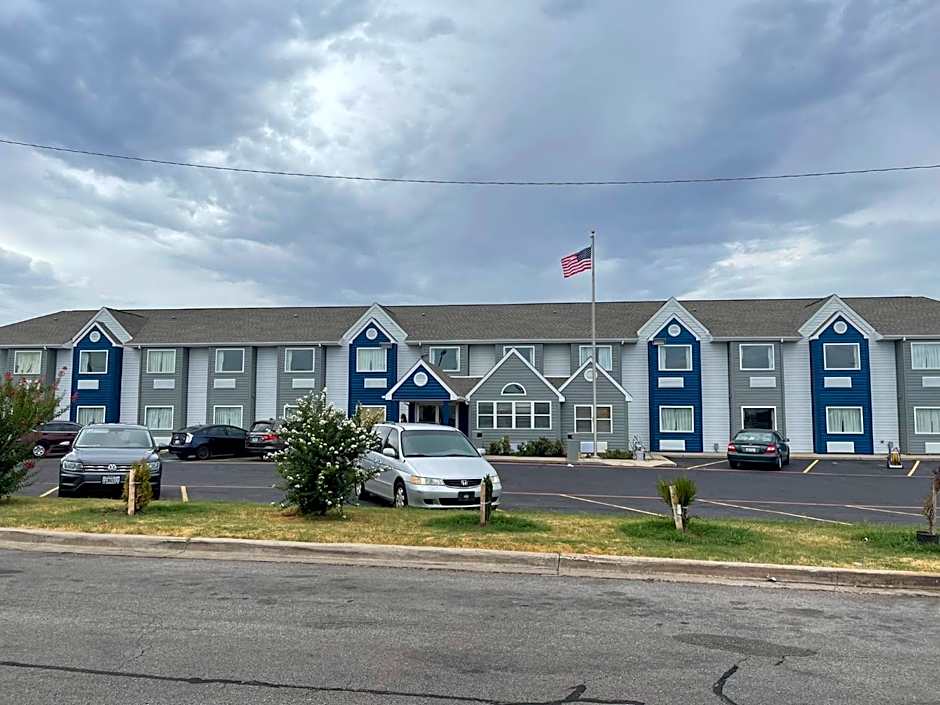 Microtel Inn & Suites by Wyndham Ardmore