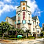 Royal Group Motel Chien Kuo Branch