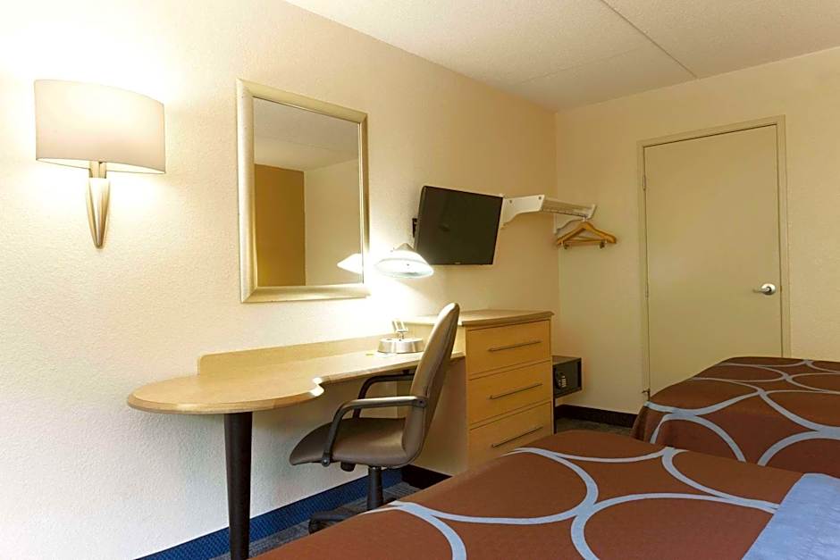 Days Inn by Wyndham Monmouth Junction/S Brunswick/Princeton