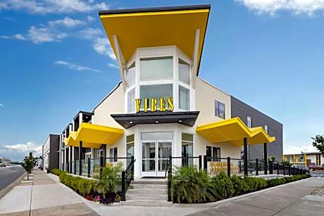 The Vibes Hotel, Trademark Collection by Wyndham