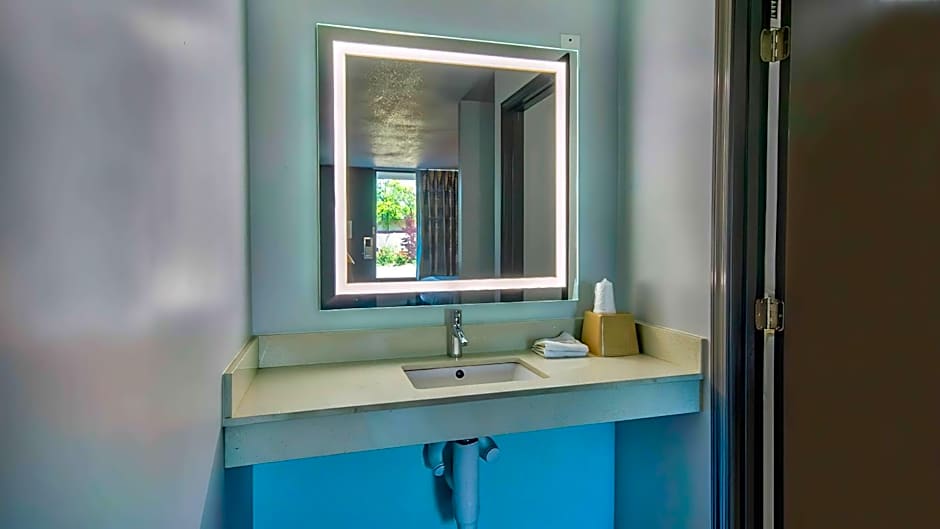 Motel 6 Louisville, Ky- Airport/ Fair Expo