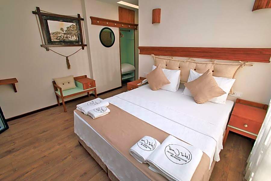 west coast boutique hotel