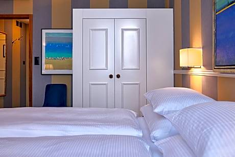Classic Single Room
